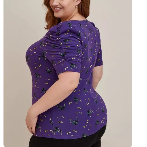 💀🕯️HAUNTED MANSION FOXY TORRID TOP🕯️💀 - Picture 4 of 5